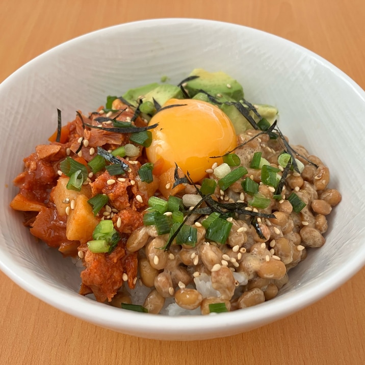 唐辛子ツナ缶で作る納豆の3食丼